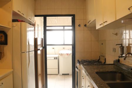 Apartamento à venda com 110m², 3 quartos e 2 vagasCozinha