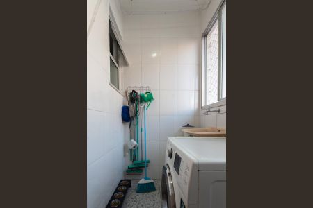 Apartamento à venda com 73m², 3 quartos e 1 vagaÁrea de Serviço