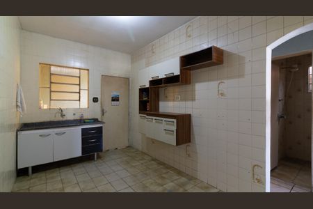 Casa à venda com 120m², 5 quartos e 3 vagas Casa à venda com 120m², 5 quartos e 3 vagasCasa 2 - Cozinha