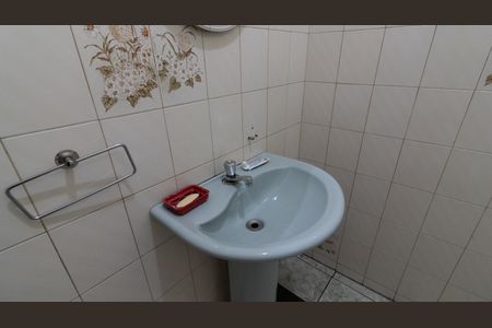 Casa à venda com 120m², 5 quartos e 3 vagas Casa à venda com 120m², 5 quartos e 3 vagasCasa 1 - Lavabo