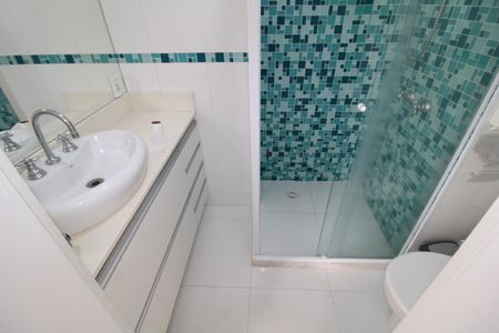 Apartamento à venda com 72m², 2 quartos e 2 vagasBanheiro 2
