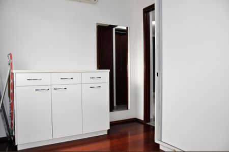 Apartamento à venda com 88m², 2 quartos e 1 vagaQuarto 02