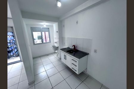 Apartamento para alugar com 42m², 2 quartos e 1 vaga Apartamento para alugar com 42m², 2 quartos e 1 vagaCozinha e Área de Serviço