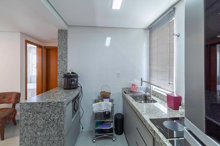 Apartamento à venda com 110m², 2 quartos e 1 vaga Apartamento à venda com 110m², 2 quartos e 1 vagaCozinha