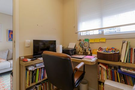 Quarto 1 de apartamento à venda com 2 quartos, 36m² em Moema, São Paulo