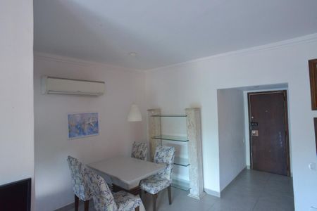 Sala de apartamento à venda com 1 quarto, 76m² em Barra da Tijuca, Rio de Janeiro