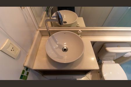 Apartamento à venda com 58m², 2 quartos e 1 vagaBanheiro da Suíte