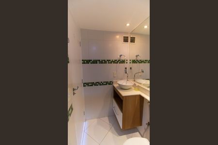 Apartamento à venda com 58m², 2 quartos e 1 vagaBanheiro da Suíte