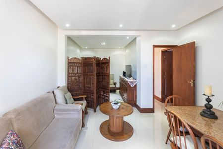 Apartamento à venda com 122m², 3 quartos e 1 vagaSala