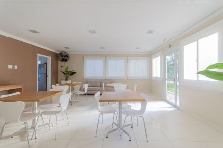 Apartamento à venda com 41m², 2 quartos e sem vagaÁrea comum