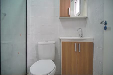 Banheiro de kitnet/studio para alugar com 1 quarto, 42m² em Santa Teresa, São Leopoldo