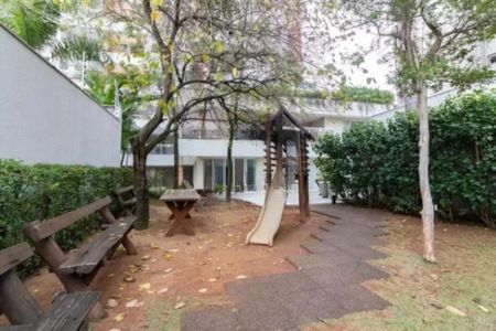 Apartamento à venda com 105m², 2 quartos e 2 vagasFoto 01