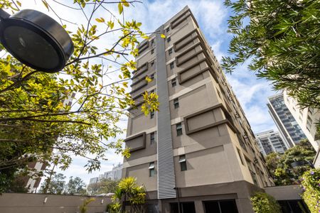 Apartamento à venda com 37m², 1 quarto e 1 vaga Apartamento à venda com 37m², 1 quarto e 1 vagaFachada