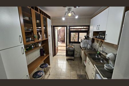 Cozinha de casa à venda com 4 quartos, 164m² em Santo Antônio, Porto Alegre