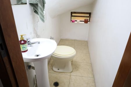 Casa à venda com 127m², 3 quartos e 2 vagasLavabo