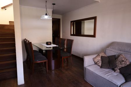 Casa à venda com 127m², 3 quartos e 2 vagasSala