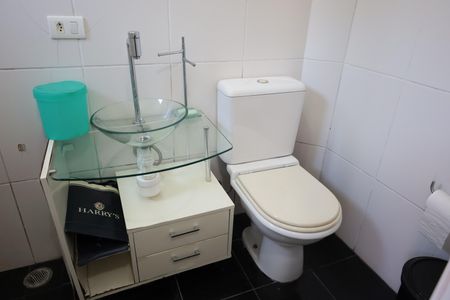 Casa à venda com 127m², 3 quartos e 2 vagasBanheiro de Serviço