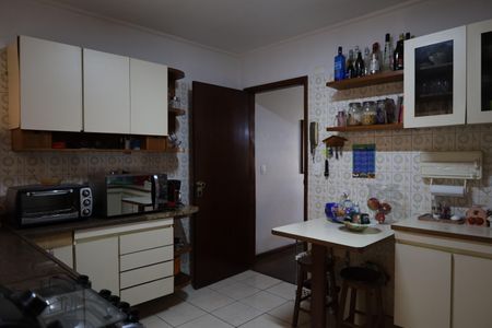 Casa à venda com 127m², 3 quartos e 2 vagasCozinha