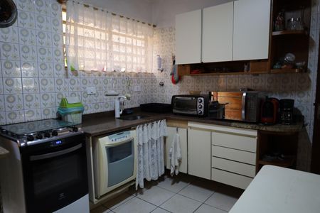 Casa à venda com 127m², 3 quartos e 2 vagasCozinha