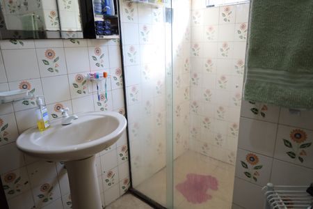 Casa à venda com 127m², 3 quartos e 2 vagasBanheiro da Suíte