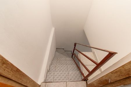 Casa à venda com 112m², 4 quartos e 2 vagas Casa à venda com 112m², 4 quartos e 2 vagasCasa 2 - Escada