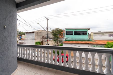 Casa à venda com 112m², 4 quartos e 2 vagas Casa à venda com 112m², 4 quartos e 2 vagasVaranda da Suíte