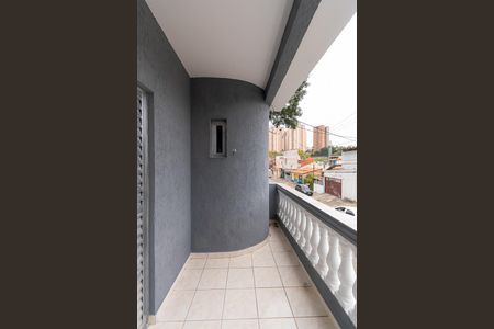 Casa à venda com 112m², 4 quartos e 2 vagas Casa à venda com 112m², 4 quartos e 2 vagasVaranda da Suíte