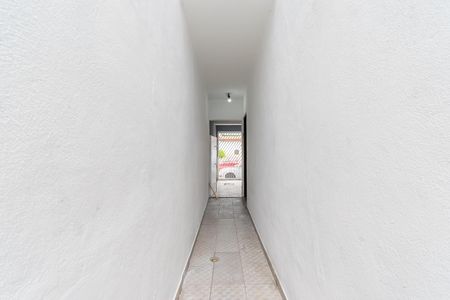 Casa à venda com 112m², 4 quartos e 2 vagas Casa à venda com 112m², 4 quartos e 2 vagasCorredor