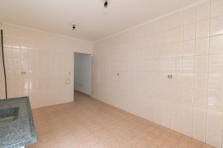 Casa à venda com 112m², 4 quartos e 2 vagas Casa à venda com 112m², 4 quartos e 2 vagasCozinha