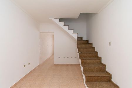 Casa à venda com 112m², 4 quartos e 2 vagas Casa à venda com 112m², 4 quartos e 2 vagasSala