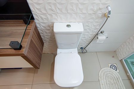 Apartamento à venda com 61m², 2 quartos e 1 vaga Apartamento à venda com 61m², 2 quartos e 1 vagaBanheiro