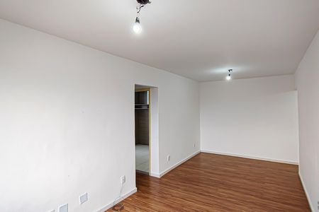 Sala de apartamento à venda com 2 quartos, 61m² em Pechincha, Rio de Janeiro