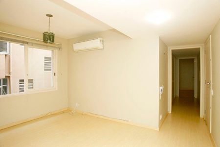 Sala de apartamento à venda com 2 quartos, 56m² em Santana, Porto Alegre