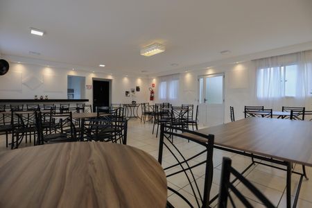 Apartamento para alugar com 33m², 1 quarto e 1 vaga Apartamento para alugar com 33m², 1 quarto e 1 vagaÁrea comum - Salão de festas