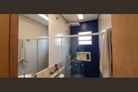 Casa à venda com 480m², 4 quartos e 4 vagas Casa à venda com 480m², 4 quartos e 4 vagasBanheiro