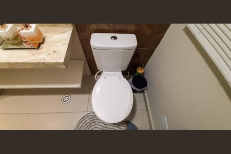 Casa à venda com 480m², 4 quartos e 4 vagas Casa à venda com 480m², 4 quartos e 4 vagasLavabo