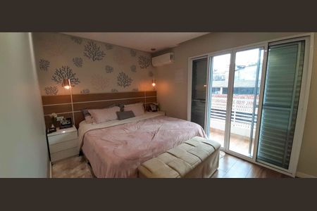 Casa à venda com 480m², 4 quartos e 4 vagas Casa à venda com 480m², 4 quartos e 4 vagasSuíte