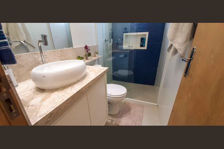 Casa à venda com 480m², 4 quartos e 4 vagas Casa à venda com 480m², 4 quartos e 4 vagasBanheiro