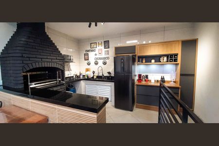 Casa à venda com 480m², 4 quartos e 4 vagas Casa à venda com 480m², 4 quartos e 4 vagasEspaço Gourmet