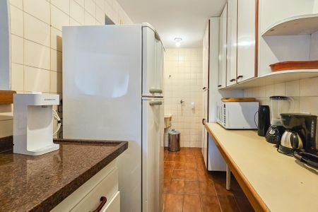 Apartamento para alugar com 70m², 2 quartos e 2 vagasCozinha