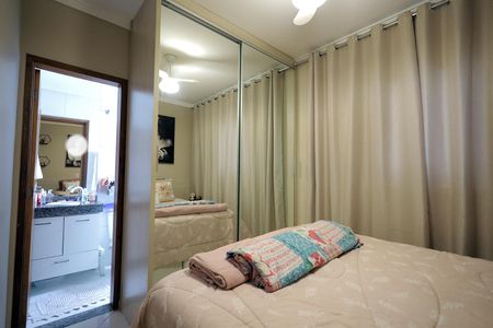 Apartamento à venda com 96m², 2 quartos e 1 vagaSuíte