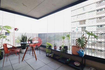 Varanda de apartamento para alugar com 3 quartos, 150m² em Jardim das Bandeiras, São Paulo