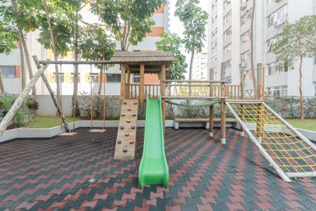 Apartamento para alugar com 72m², 2 quartos e 1 vagaÁrea comum - Playground