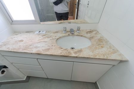 Apartamento para alugar com 72m², 2 quartos e 1 vagaBanheiro