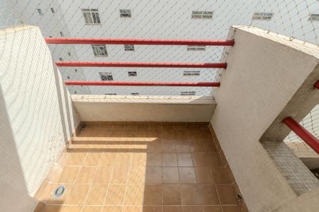 Apartamento para alugar com 72m², 2 quartos e 1 vagaSacada