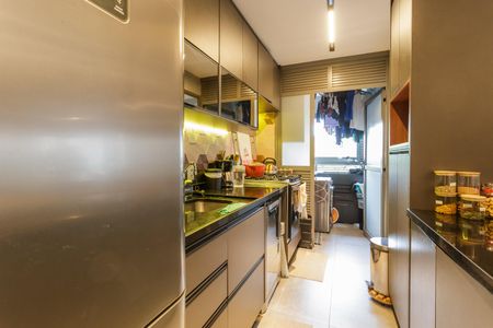 Apartamento à venda com 95m², 3 quartos e 2 vagas Apartamento à venda com 95m², 3 quartos e 2 vagasCozinha