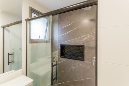 Apartamento à venda com 95m², 3 quartos e 2 vagas Apartamento à venda com 95m², 3 quartos e 2 vagasBanheiro da Suíte