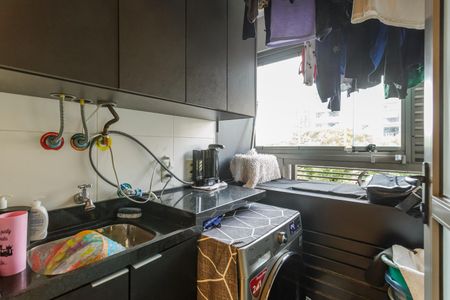Apartamento à venda com 95m², 3 quartos e 2 vagas Apartamento à venda com 95m², 3 quartos e 2 vagasÁrea de Serviço