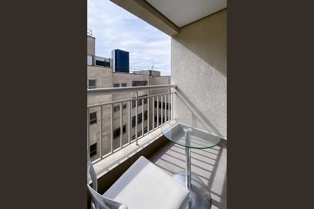 Studio para alugar com 33m², 1 quarto e 1 vaga Studio para alugar com 33m², 1 quarto e 1 vagaVaranda