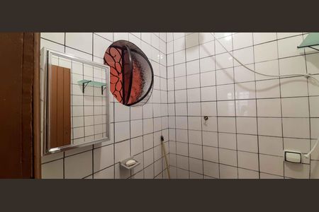 Casa à venda com 172m², 3 quartos e 3 vagas Casa à venda com 172m², 3 quartos e 3 vagasBanheiro